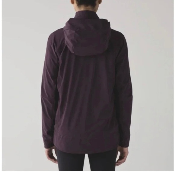 Lululemon|Step To It Hooded Full Zip Jacket Black cherry water Repellent Size 4 - Picture 4 of 13